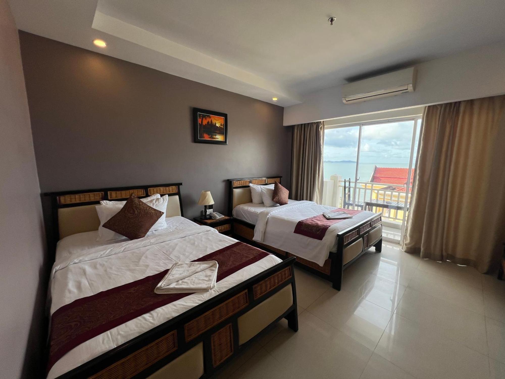 อริสโตแครต เรสซิเดนซ์ แอนด์ โฮเต็ล Hotel สีหนุวิลล์ ภายนอก รูปภาพ